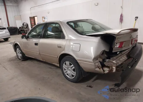 2001 Toyota Camry Le from USA, damaged, VIN 4T1BG22K11U794169